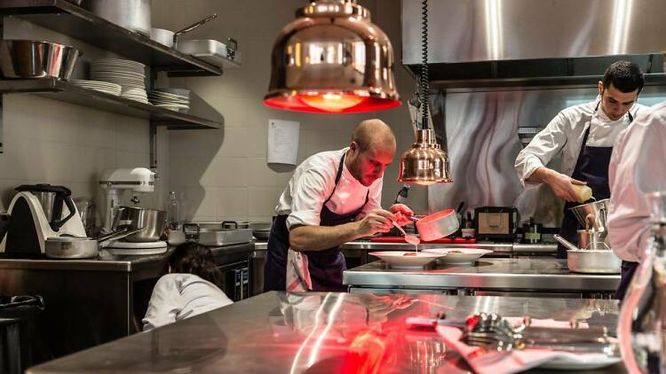 Try Giovanni Passerini’s signature pasta all’amatriciana