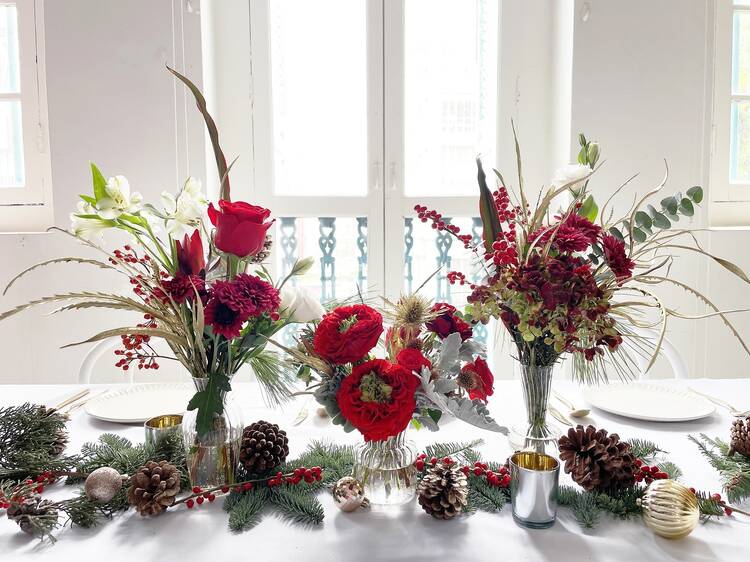 The best florists in Singapore for Christmas wreaths and festive flowers