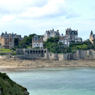 Dinard: un viaje a la Belle Époque con delicias culinarias