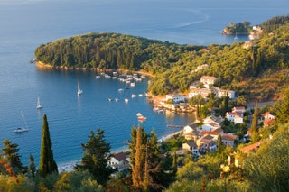 Vista area de la costa de Corfú Grecia.