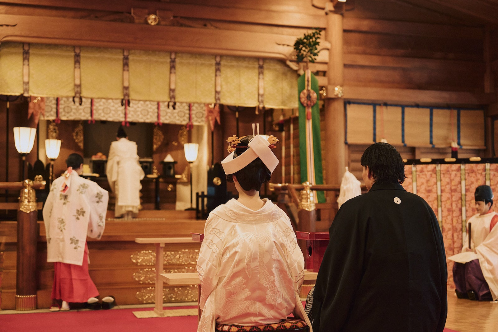 独占公開！稲垣啓太・稲垣貴子ご夫妻の神前式をレポート。日本の伝統美を纏った二人の姿をご堪能あれ【フォトギャラリー・前編】