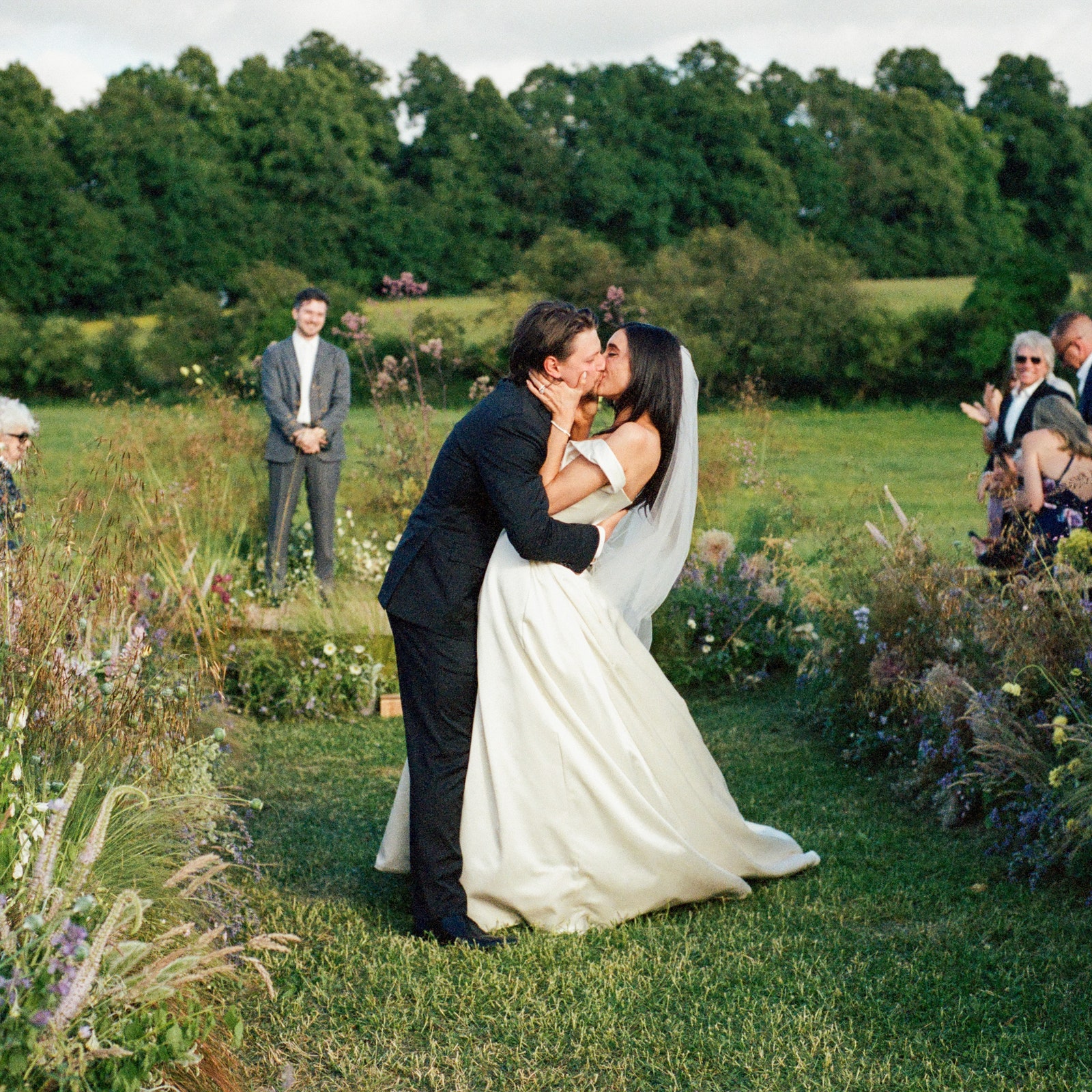 Jesse Light Wore 3 Vivienne Westwood Dresses To Marry Jesse Bongiovi Surrounded By Wildflowers In The English Countryside