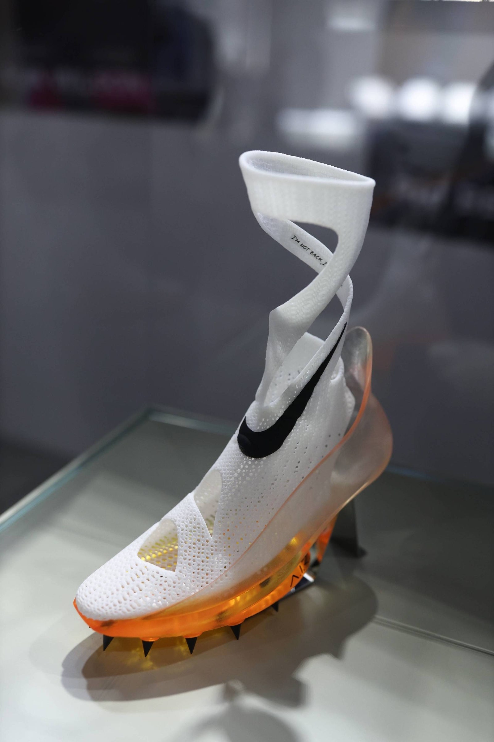 【2024巴黎奧運】Nike讓AI生成球鞋成真！從巴黎到上海，Nike為奧運帶來了創新之舉，以重振品牌領導地位