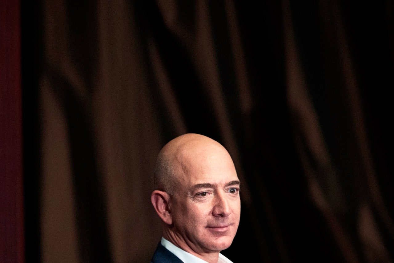 How Jeff Bezos, Briefly the World’s Richest Person, Spends His Cash