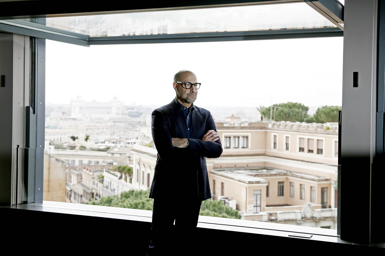 Stanley Tucci Makes a Great Negroni