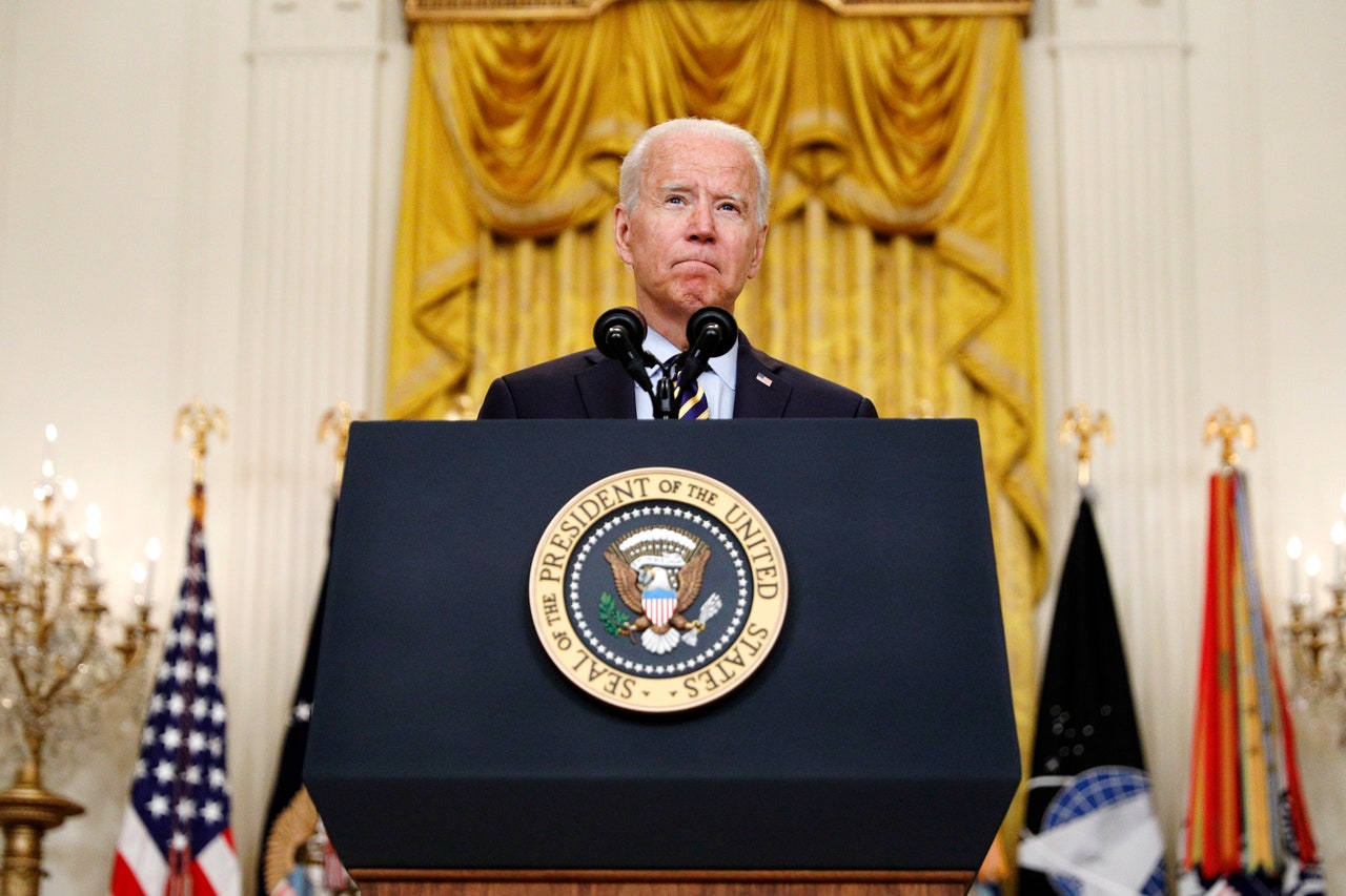 Joe Biden Wants You to Be Able to Fix Your Own Damn iPhones