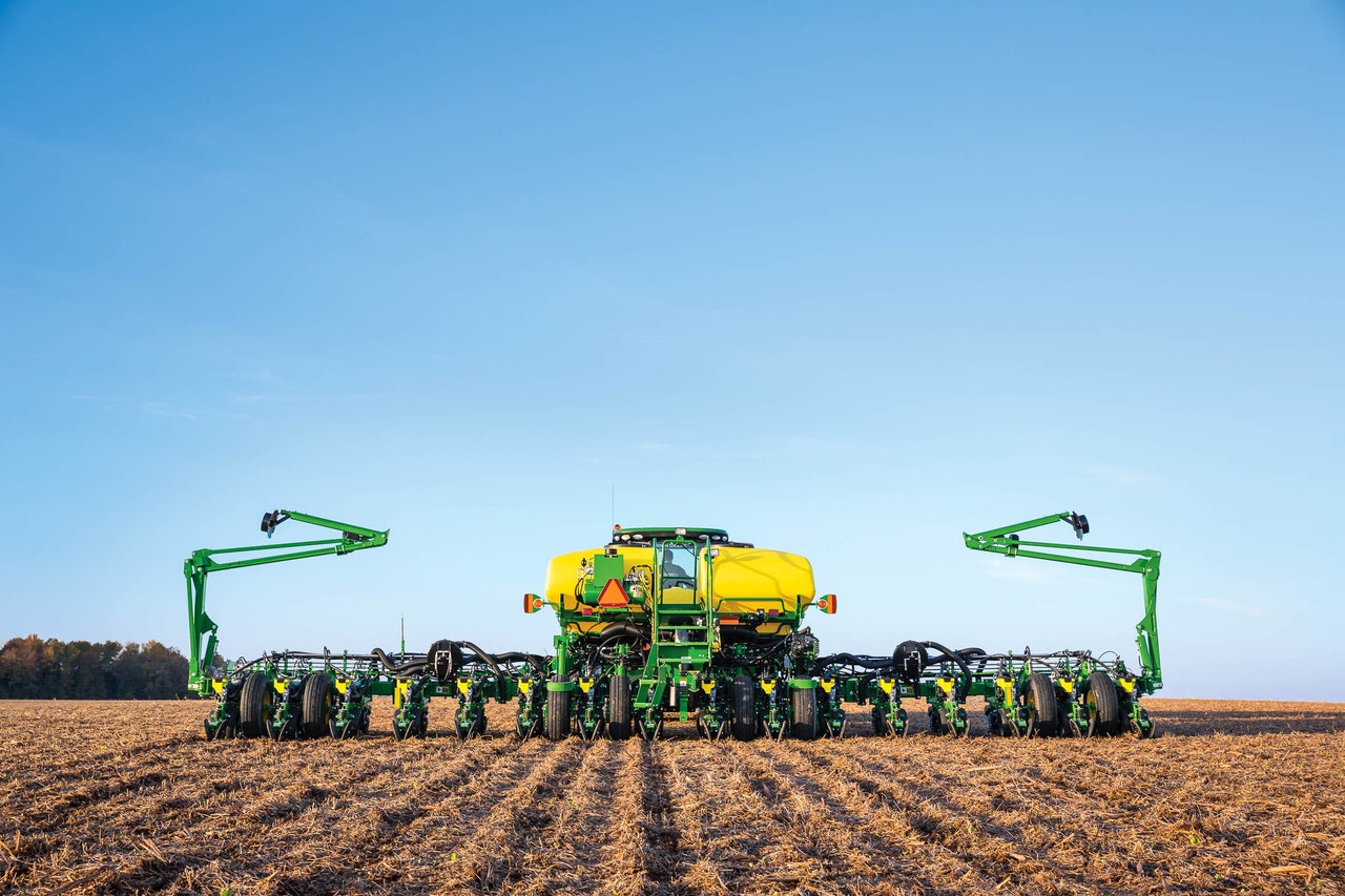 Right-to-Repair Advocates Question John Deere’s New Promises