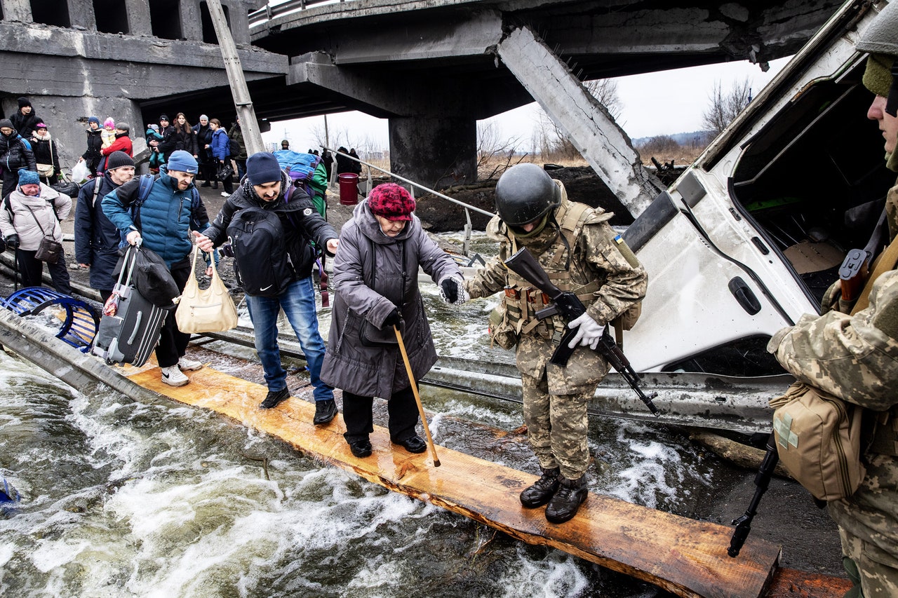 Ukrainians’ Google Searches Reveal a Year of Fear&-and Hope