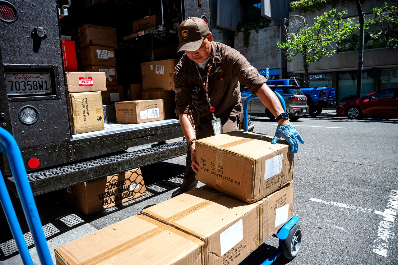 Someone Has to Deliver Your Packages in This Scorching Heat