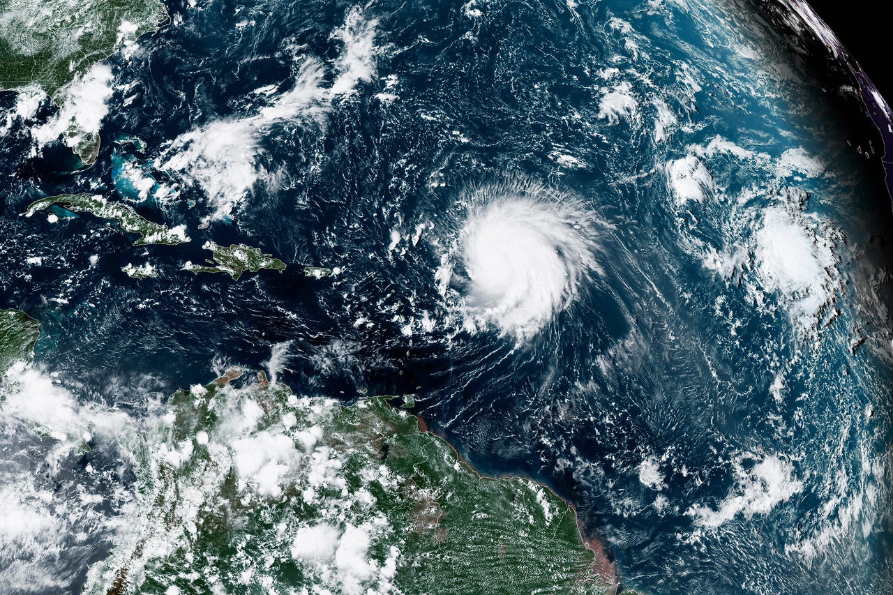 AI Hurricane Predictions Are Storming the World of Weather Forecasting