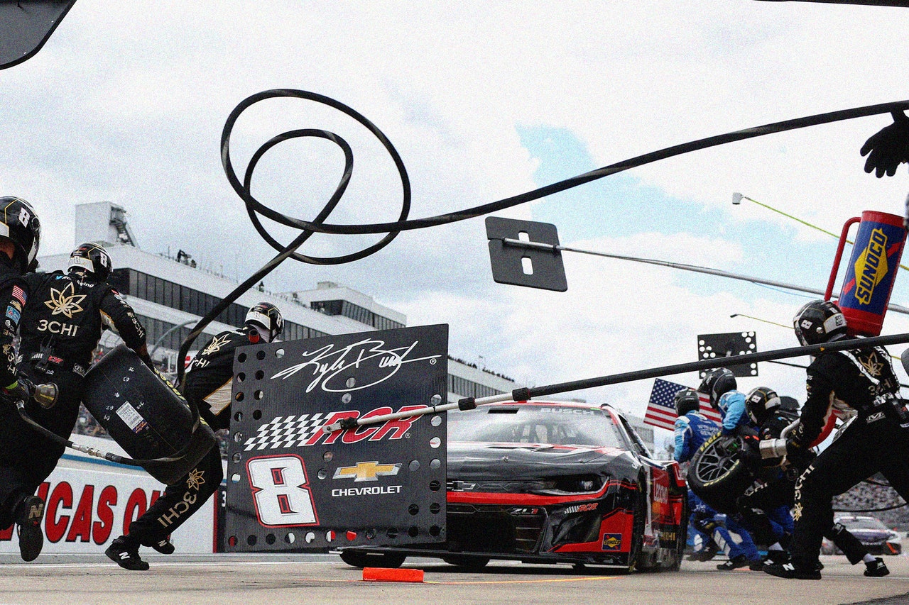 Nascar Pit Crews Are Using AI for the Perfect Pit Stop