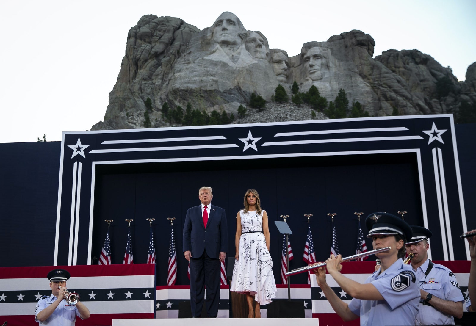 トランプ陣営の最後の切り札はまさかの市街戦？