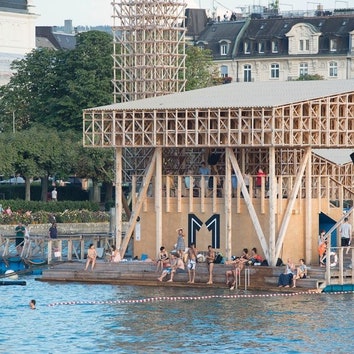 木でつくり、木をつくり、スイスの建築家は育つ