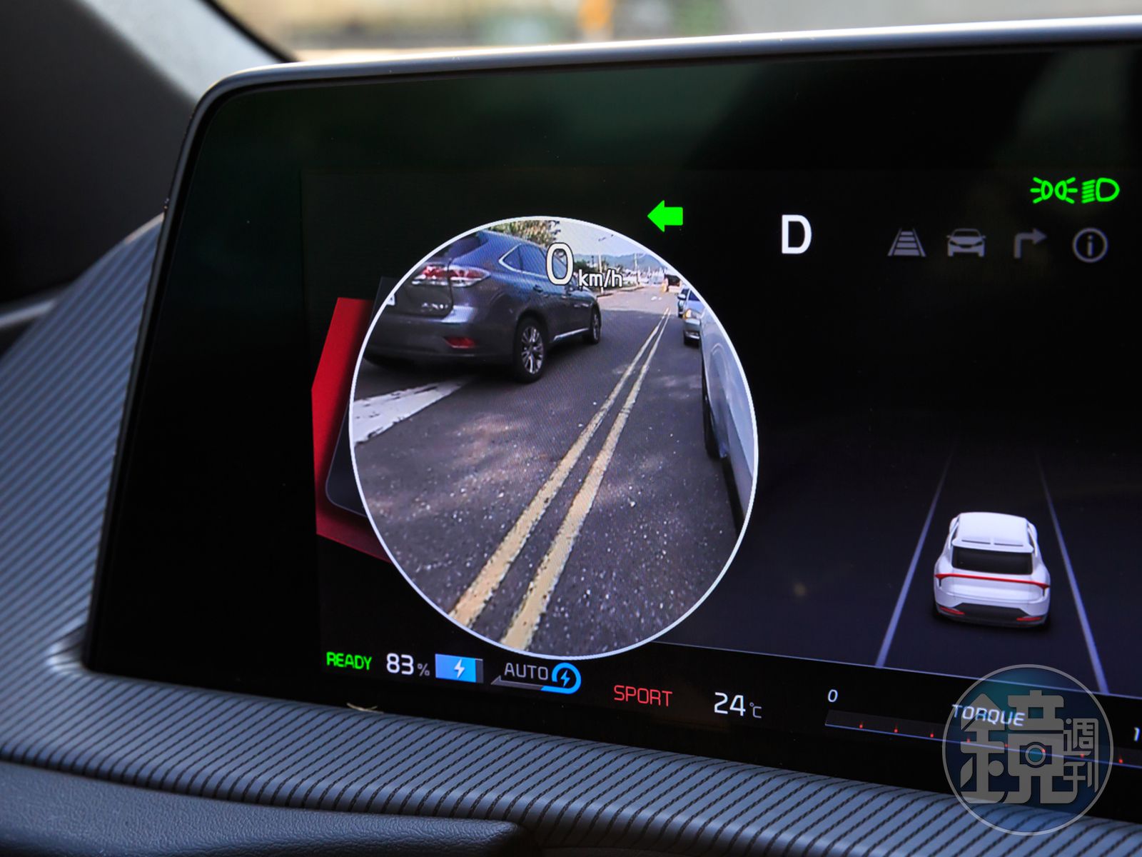 Kia EV6 GT-Line增程版標配後視影像輔助系統。