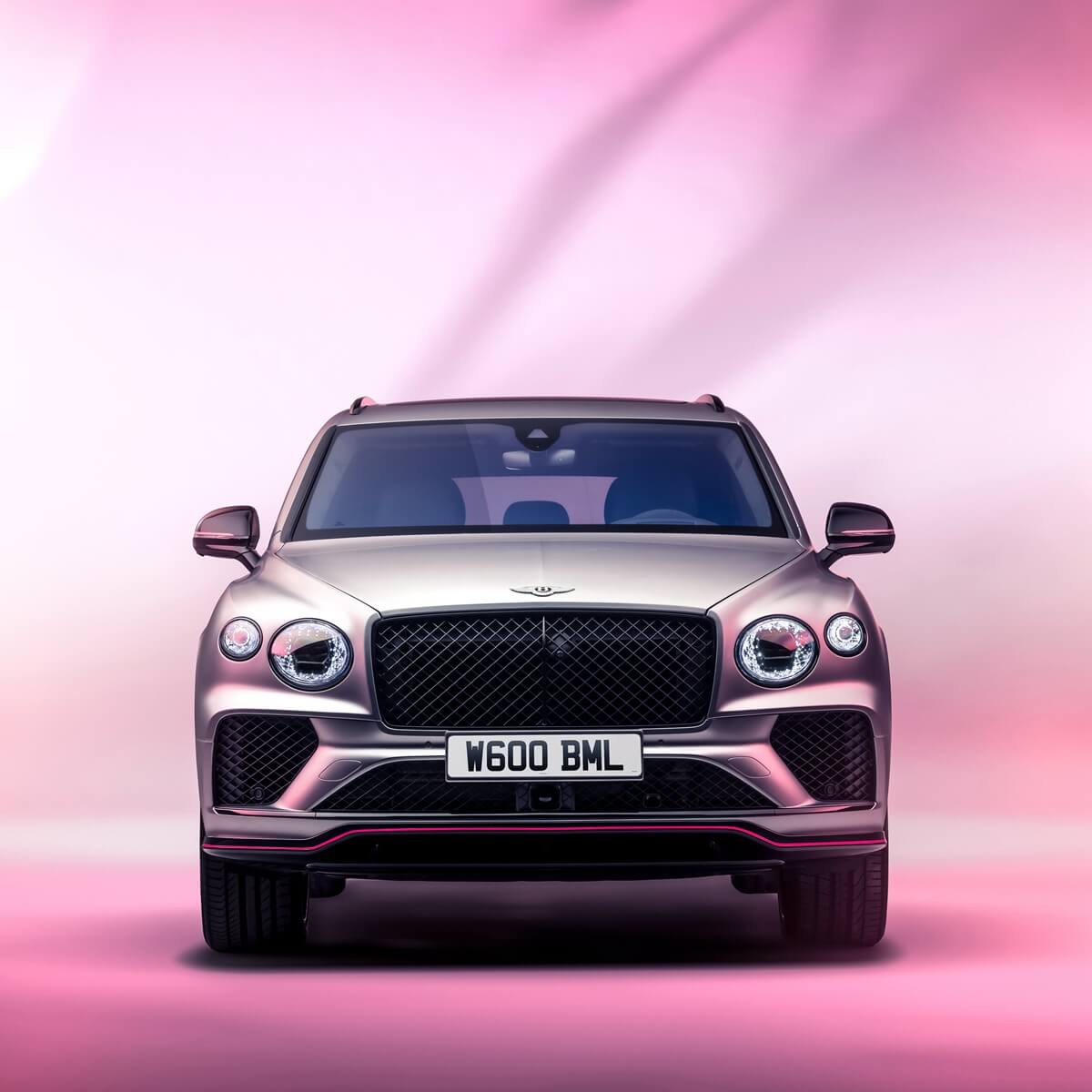 Bentayga Curated by Mulliner_01.jpg