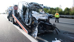 Drei Menschen sterben bei Unfällen auf A2