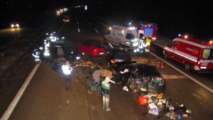 Autofahrer umkurven Schwerverletzte – und machen Fotos