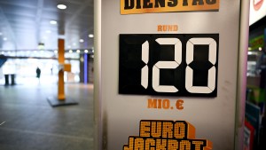 Zwei Spieler teilen sich 120 Millionen Euro