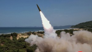 Nordkorea feuert abermals mehrere Raketen ab