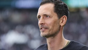 Eintracht plant weiter mit Trainer Toppmöller