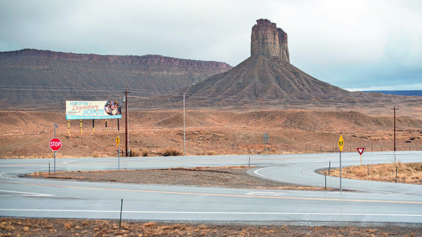 Wenn der Wilde Westen mit Jackpots lockt: Von hier aus gelangt man schnell ins Zentrum von Towaoc, einem Ort in Colorado mit rund eintausend Einwohnern.