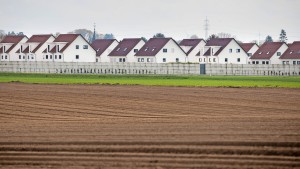 Lieber ein Haus kaufen oder zur Miete wohnen?