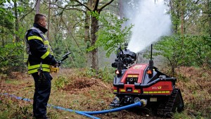 Wie Löschroboter „Wolf“ bei Waldbränden helfen soll