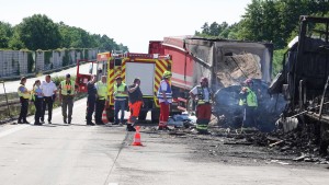 Drei Tote bei Auffahrunfall auf der A 2