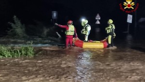 Deutsche Großmutter und Baby nach Überschwemmung in Italien vermisst