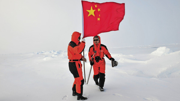 Teilnehmer einer chinesischen Expedition  in der Nähe des Nordpols