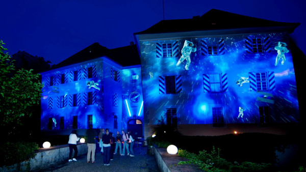 Das Adelsheimer Schloss wurde kurzerhand zum galaktischen Portal umfunktioniert.