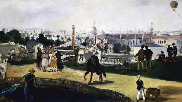 Seit die Pariser Weltausstellung eröffnet worden ist, möchten Édouard Manets Spaziergänger am liebsten jeden Tag hingehen – um dann doch in einem Abstand zum Gelände zu verweilen, der das Studium farbiger und atmosphärischer Valeurs erlaubt.