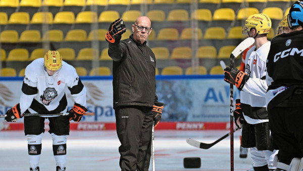 Trainer Tom Rowe will seine Spieler herausfordern.