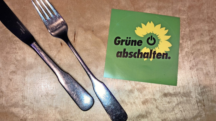 Auf Knopfdruck FDP: Grüne „abschalten“, Kettensäge „anschalten“