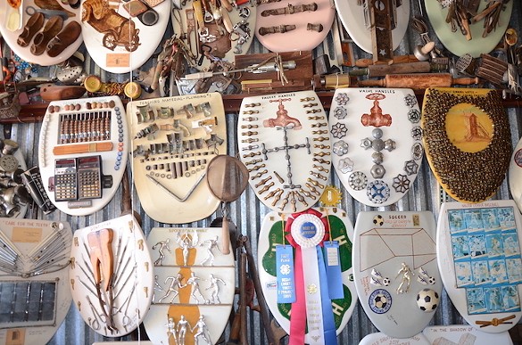 1,335 Reasons You Should Visit Barney Smith’s Toilet Seat Art Museum