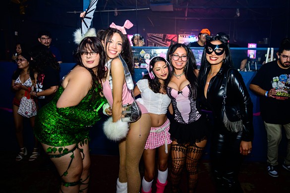 Everything we saw at San Antonio's Hello Kitty Rave