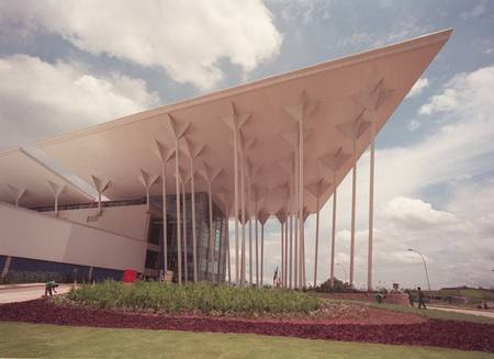 Fachada do Parque Gráfico