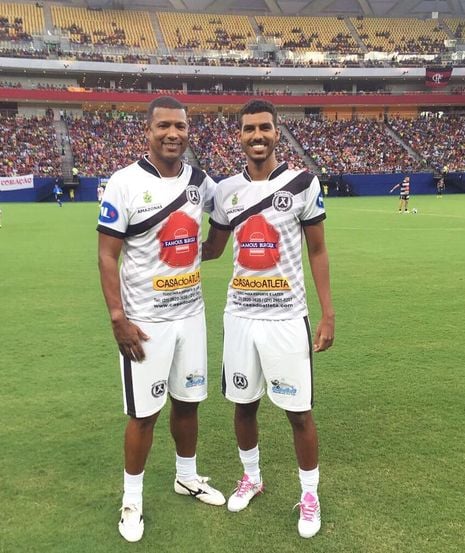 Patrick Ramos e o ex-zagueiro Júnior Baiano, pai do jogador