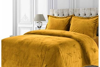 tribeca-living-venice-velvet-oversized-duvet-set-gold-queen-1