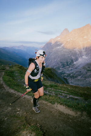 SHOKZ AMBASSADORS ADAM PETERMAN AND MARIANNE HOGAN EARN PODIUM SPOTS AT THE UTMB® WORLD SERIES FINALS