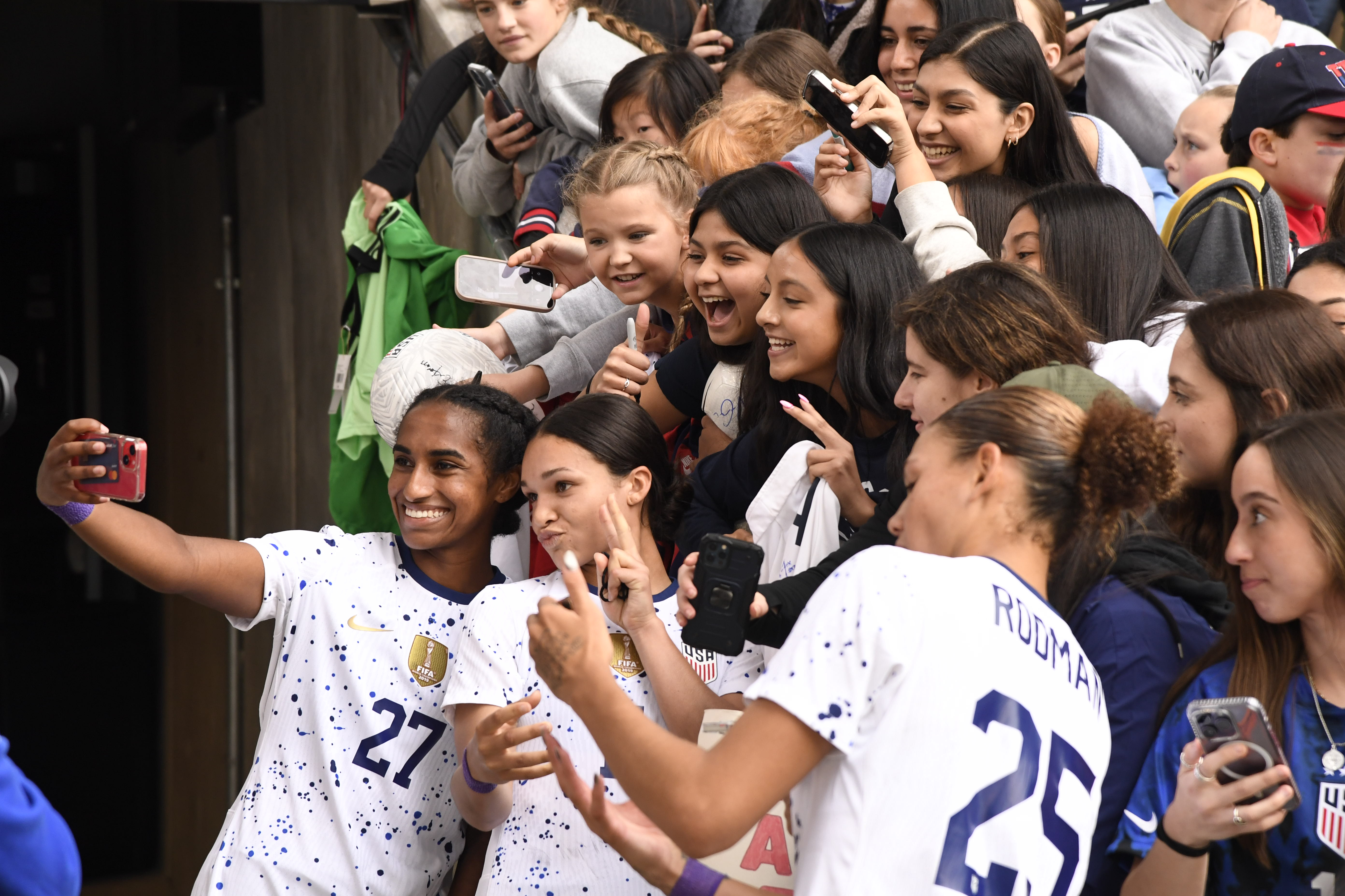 United States Women's National Team vs Ireland