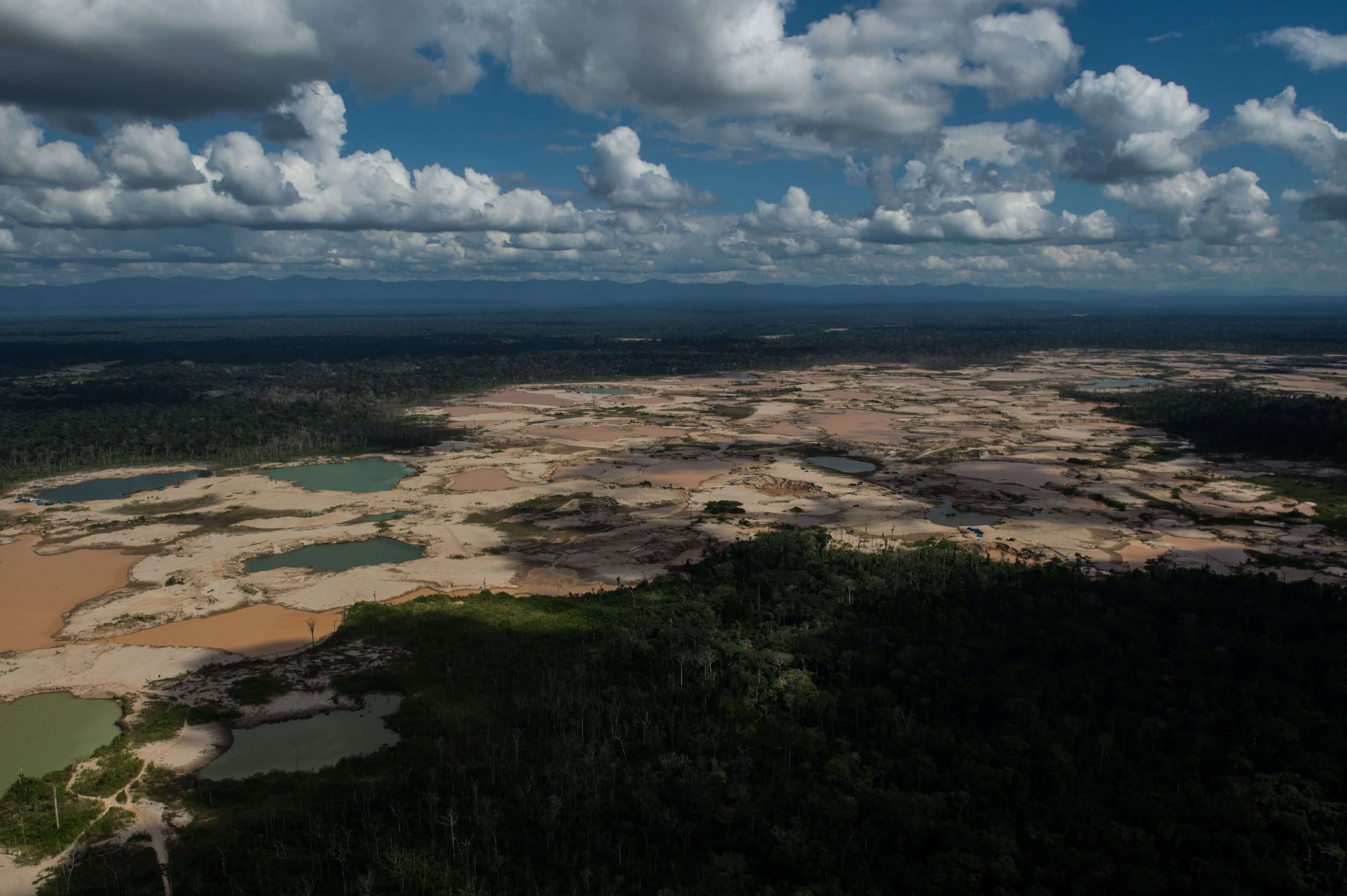 Vista aérea do enclave de La Pampa, no Peru