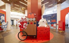 醜白兔與新朋友「紅福」現身西門紅樓，打造暑假奇幻特展