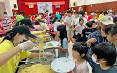 弘光科大生「環台義煮」 同學：分享美食