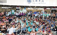 2024臺灣科普環島列車啟動 高雄中小學生體驗科學饗宴