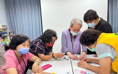 81歲梁媽再創人生的價值 成為郭綜合醫院銀髮學堂最友善的幫手