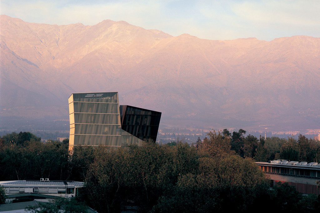 Siamese Towers, 2005, San Joaquín Campus, Universidad Católica de Chile, Santiago, Chile, University classrooms and offices. Photo: copyright and courtesy of ELEMENTAL/Cristobal Palma