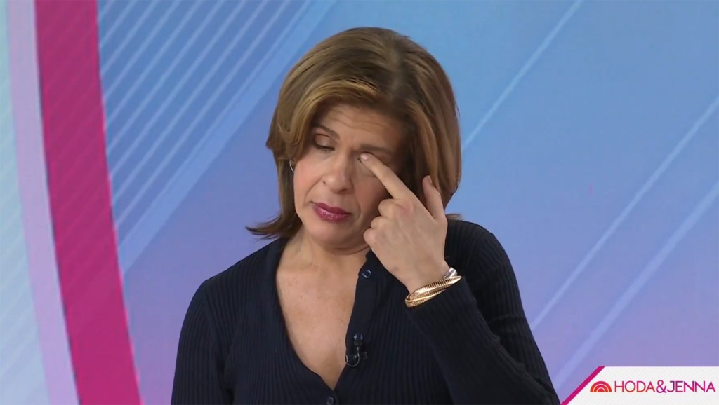 Hoda Kotb Loses Her Contact Lens Live on Air and Can't Read Her Lines: 'Everything Looks Super Fuzzy'