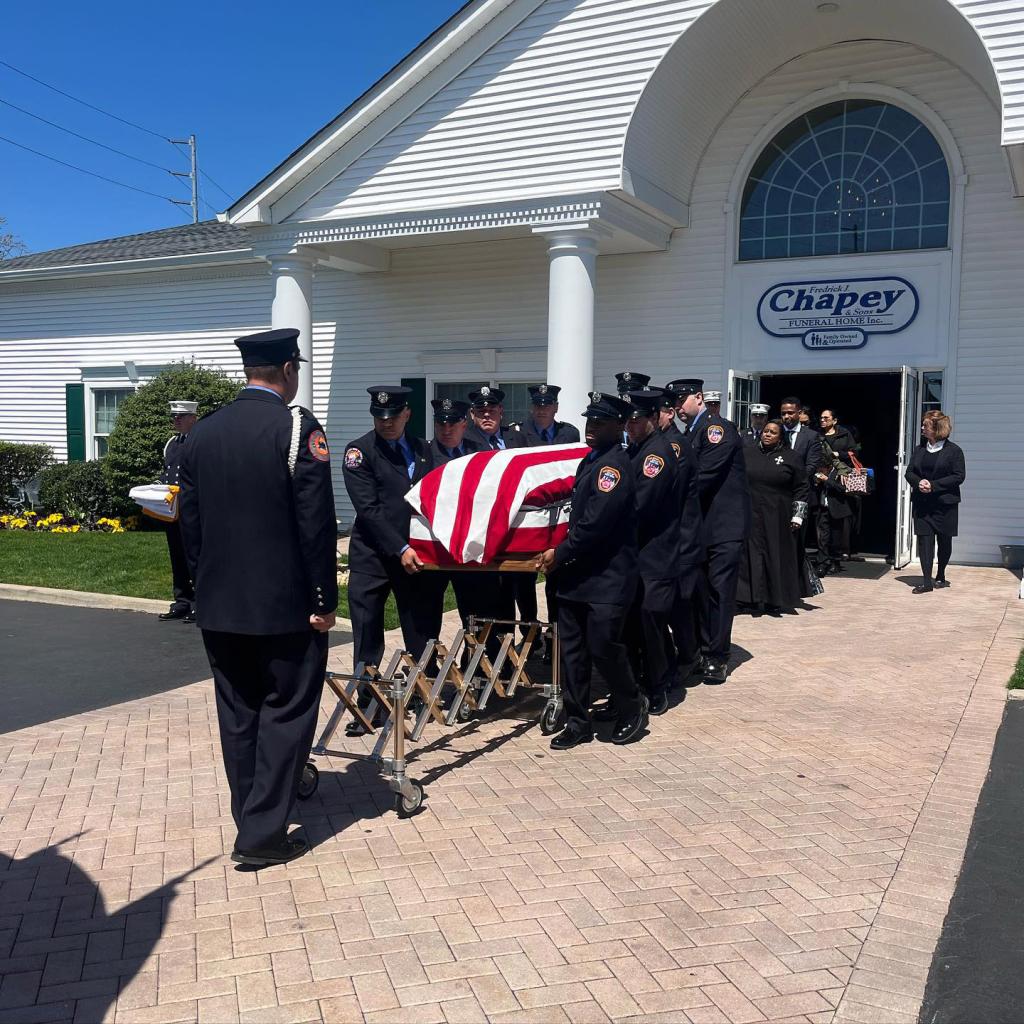 Floyd died of a heart attack on April 15 after serving with the FDNY since 2019