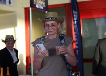 Turista rusa a su llegada a Cuba. Foto: Havanatur / Archivo.